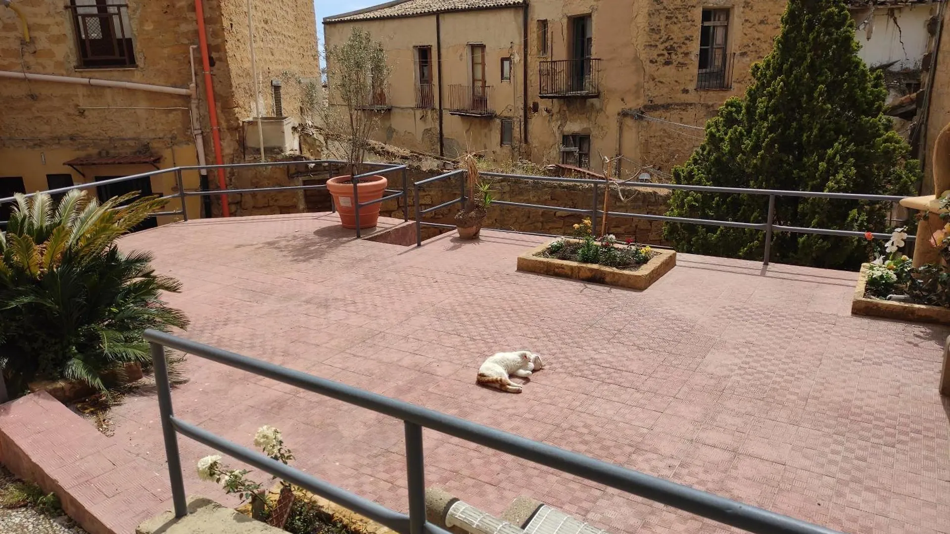 Il Vicolo Hotel Agrigento 0*,  Italy